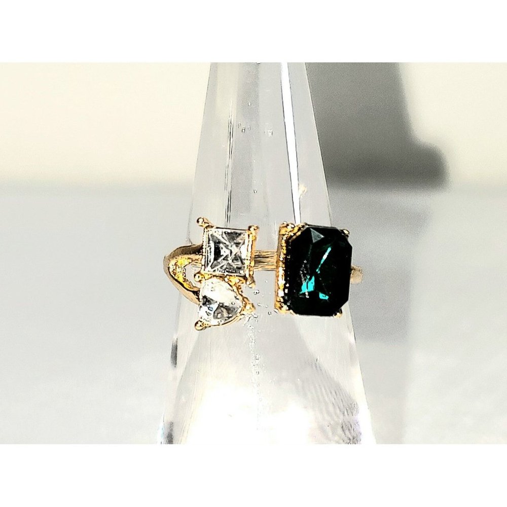 Vintage Gold Green Jewel & Cubic Zirconia Ring Size 6.5 Women's Jewelry